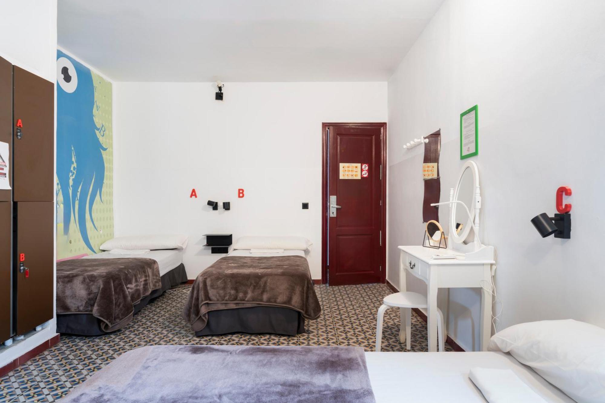 Single Bed 3-Bed Female Dormitory,1597551874:JPEG