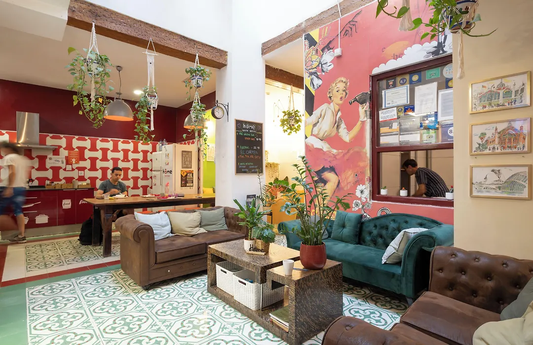 Home Youth Hostel By Feetup Hostels-1